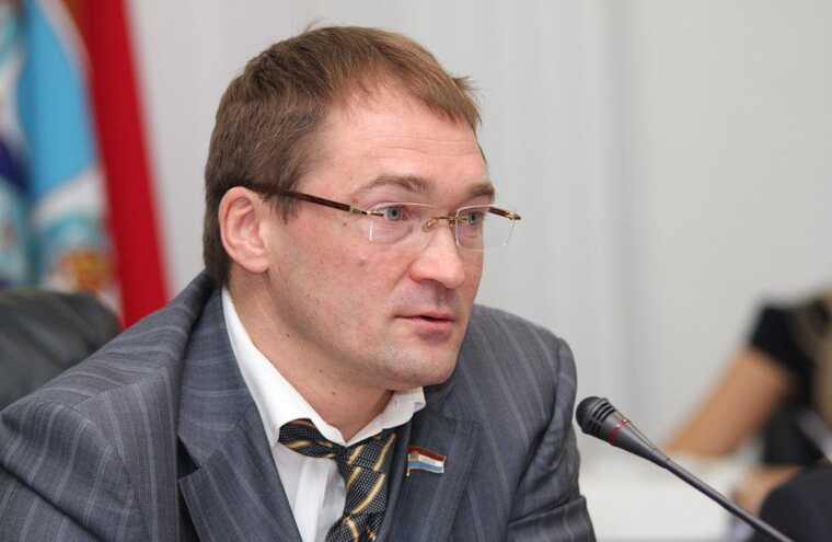 Зампред губернской думы Александр Милеев создал «империю отходов» под прикрытием должности проректора и депутата