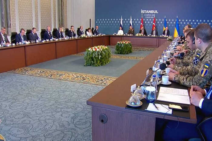 В Стамбуле начались переговоры России и Украины