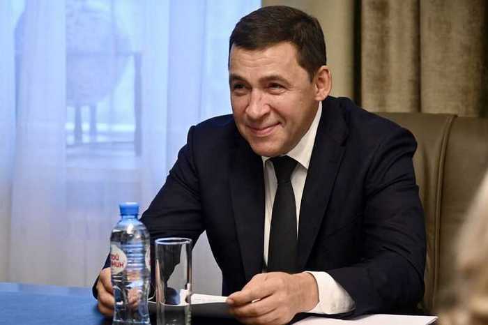 Бывшему губернатору Свердловской области предъявят обвинения в коррупции и организации преступного сообщества