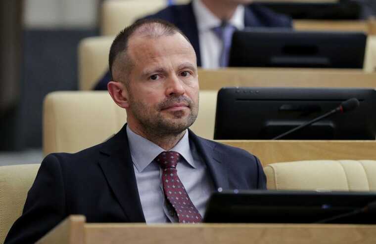 Миллионер с недвижимостью в Мюнхене и Дубае Роман Лябихов выдаёт себя за «народного кандидата» от КПРФ