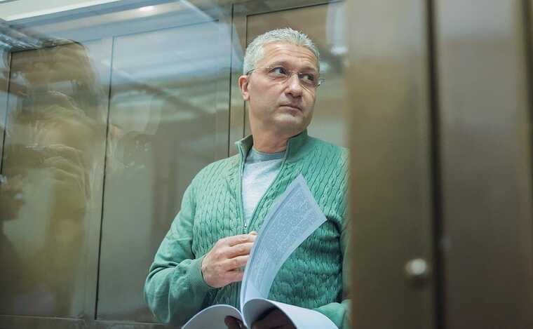 Тимура Иванова готовят к 14 годам строгого режима за взятки и хищения на 3,9 миллиарда рублей
