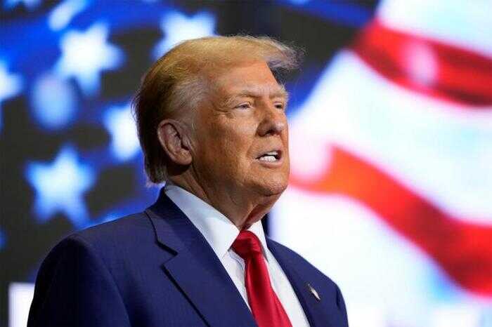 Трамп подтвердил давление на Зеленского и раскритиковал переговоры с Путиным