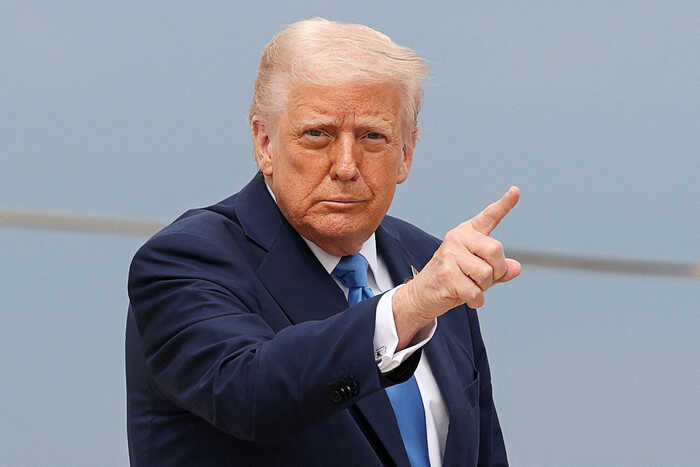 Бывшие советники Трампа заявляют, что дело Эпштейна угрожает влиянию MAGA и успехам республиканцев в 2026 году