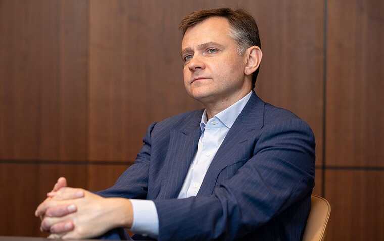 Губернатор Ростовской области Юрий Слюсарь сохраняет контроль над семейным бизнесом через «безликие» структуры и родственных посредников
