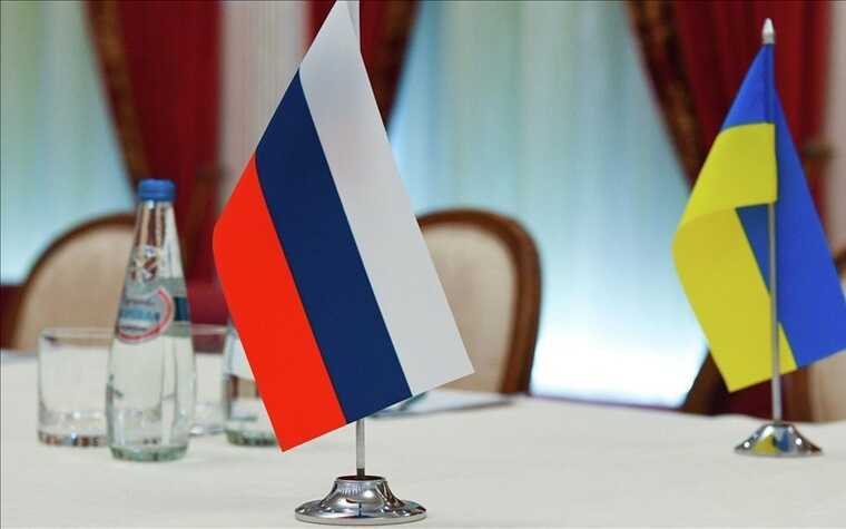 Зеленский вновь призвал Путина к личной встрече после его слов о мире