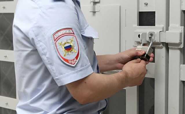 Сотрудники МВД и ФССП подозреваются в продаже личной информации россиян за миллионы