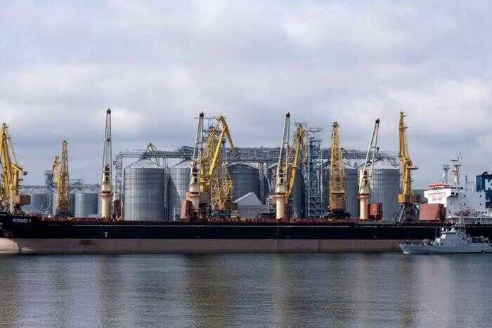 США получили контроль над крупным терминалом в порту Одессы с помощью украинских властей