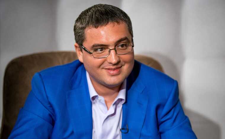 Молдавский политик Ренато Усатый заявил, что приезд российских артистов в Молдову согласуется с Ермаком