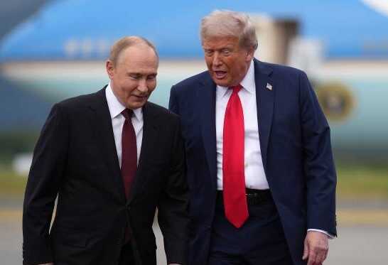 Трамп планирует позвонить Путину прямо во время встречи европейских лидеров в Овальном кабинете